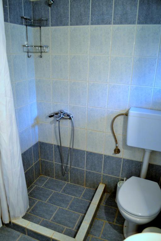 Chouchounikos Apartments Лефокастро Экстерьер фото