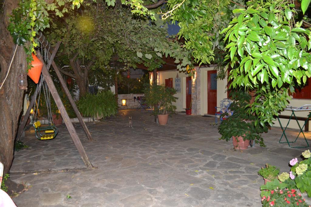 Chouchounikos Apartments Лефокастро Экстерьер фото